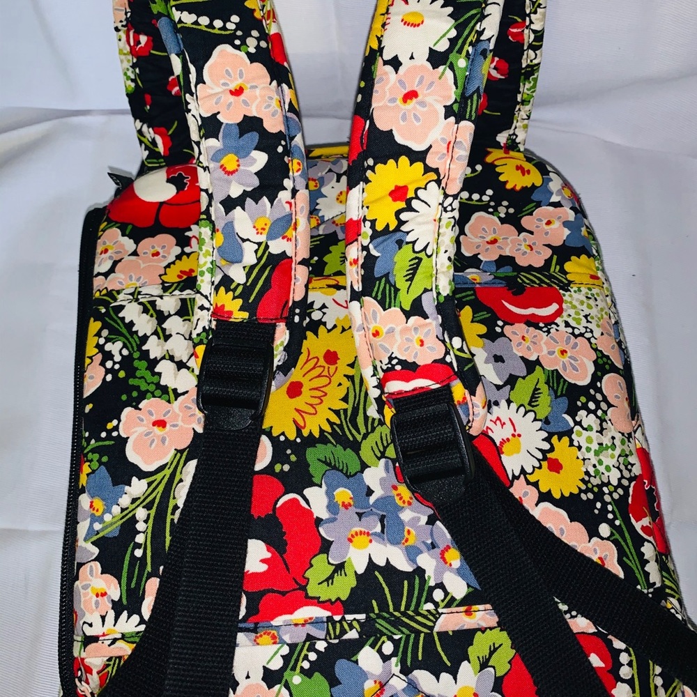 SOLD**Vera Bradley Laptop Backpack 🎒 - Picture 5 of 8
